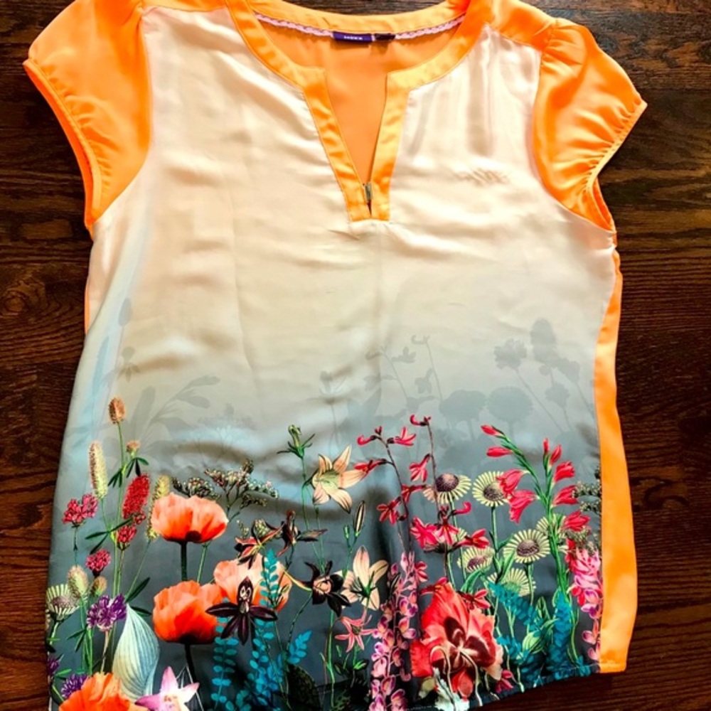 MEXX Flowered silky TOP